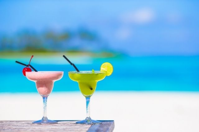 cocktails-to-enjoy-in-summer-over-beaches