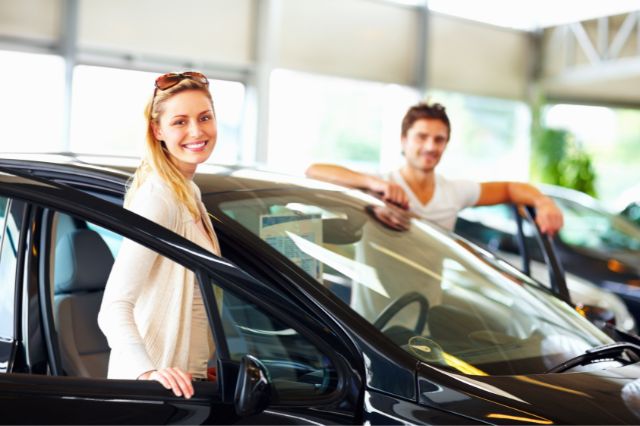 key-considerations-when-purchasing-a-car-for-your-teenager