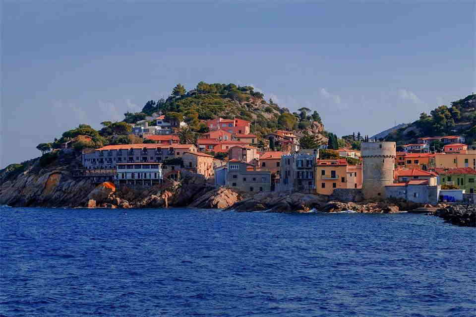 Can Paradise Be Practical Budgeting Tips for a Remote Island Trip